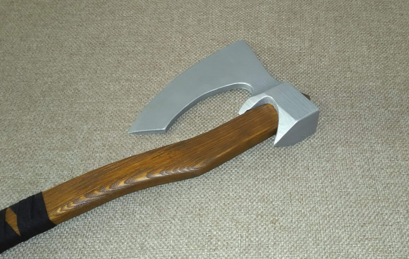30-Viking ax_ax04.jpg