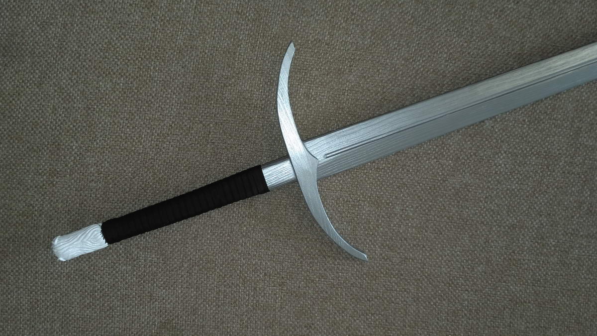 7-Longclaw_sw_03.jpg